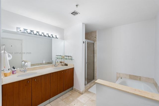 5970 Indian Creek Dr 207 207, Miami Beach, FL 33140