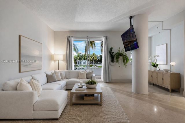 5970 Indian Creek Dr 207 207, Miami Beach, FL 33140