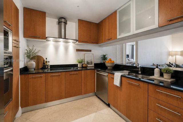 5970 Indian Creek Dr 207 207, Miami Beach, FL 33140
