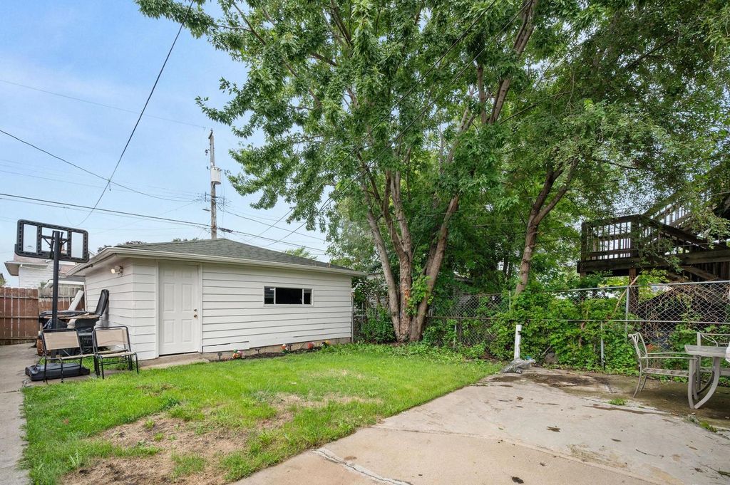 5630 S Albany Avenue, Chicago, IL 60629 — photo 3