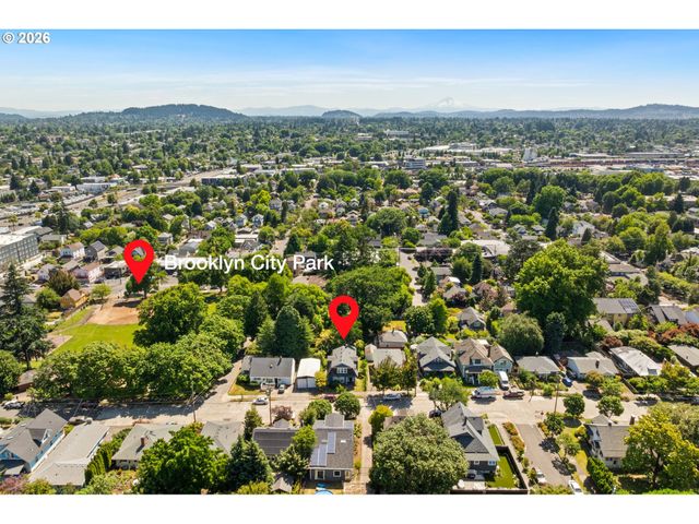 3424 Se 10TH Ave, Portland, OR 97202