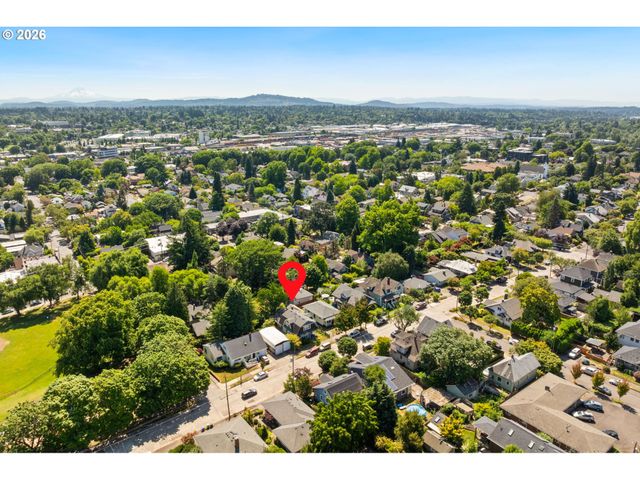 3424 Se 10TH Ave, Portland, OR 97202
