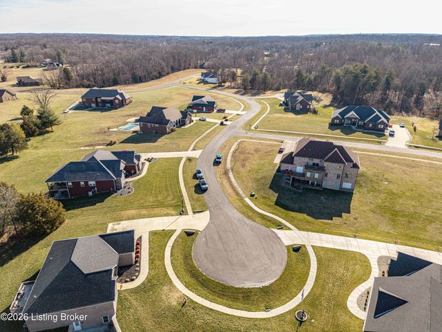 166 Creekstone Dr, Radcliff, KY 40160