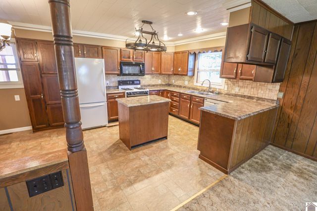 1431 County Road 1004, Bardwell, KY 42023