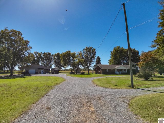 1431 County Road 1004, Bardwell, KY 42023