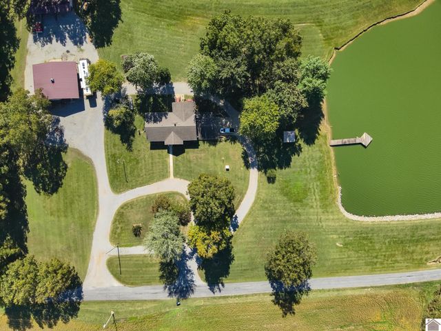 1431 County Road 1004, Bardwell, KY 42023