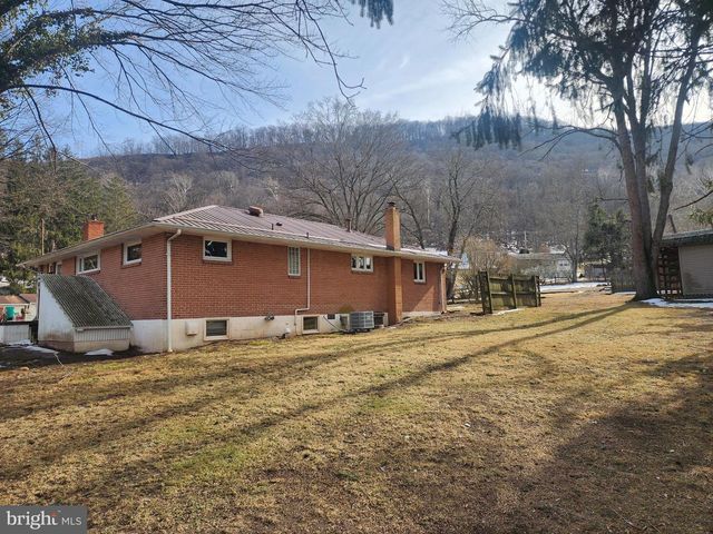 111 S GEORGIA ST, Ridgeley, WV 26753