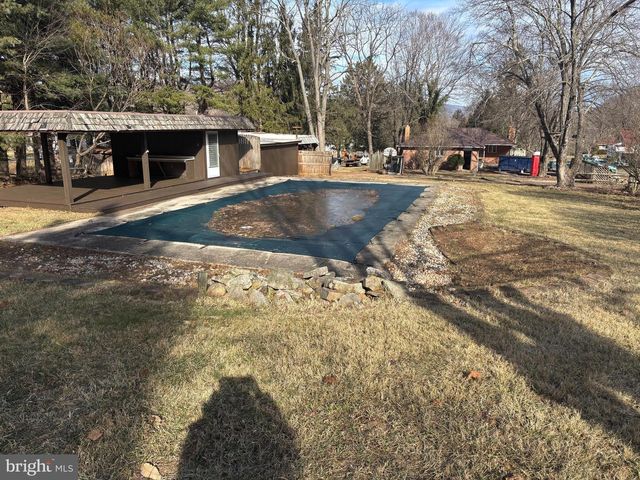 111 S GEORGIA ST, Ridgeley, WV 26753