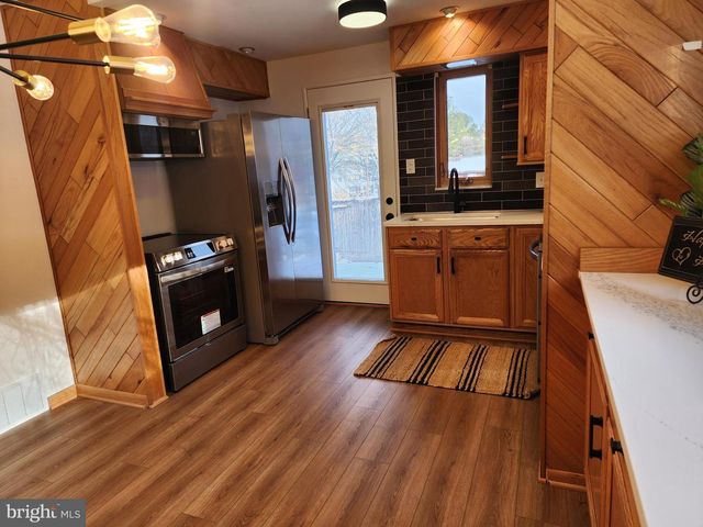 111 S GEORGIA ST, Ridgeley, WV 26753