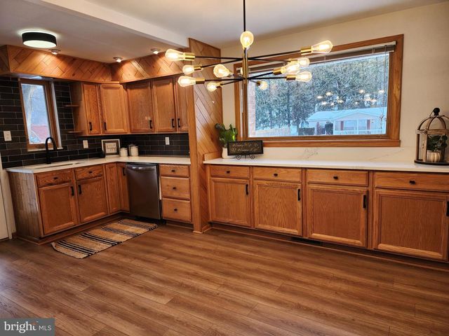 111 S GEORGIA ST, Ridgeley, WV 26753