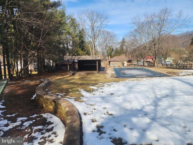 111 S GEORGIA ST, Ridgeley, WV 26753