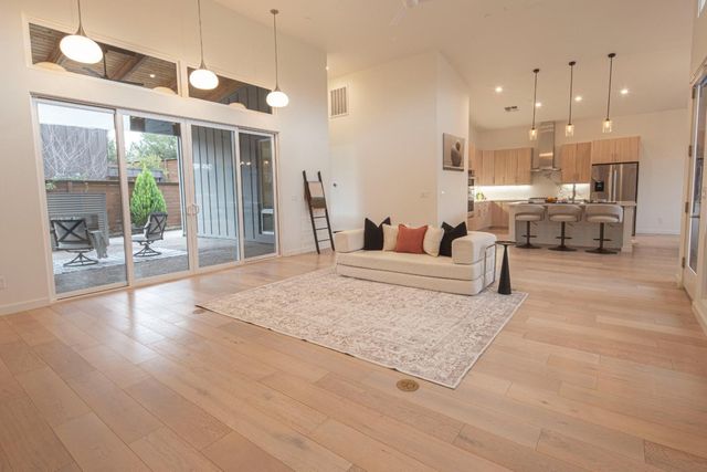 18870 Old Bridge Road, Jamestown, CA 95327