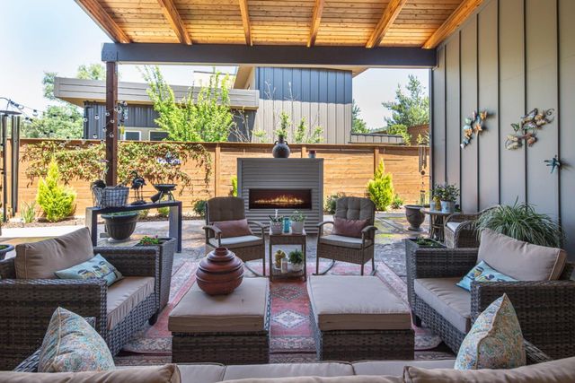 18870 Old Bridge Road, Jamestown, CA 95327