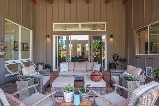 18870 Old Bridge Road, Jamestown, CA 95327