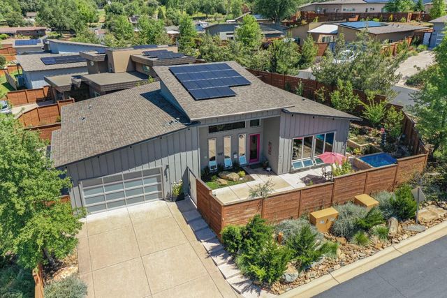 18870 Old Bridge Road, Jamestown, CA 95327