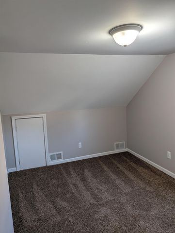 28827 Wauketa Avenue, Warren, MI 48092