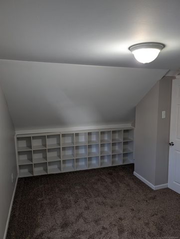 28827 Wauketa Avenue, Warren, MI 48092