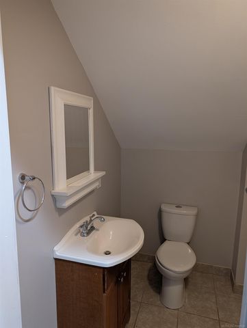 28827 Wauketa Avenue, Warren, MI 48092