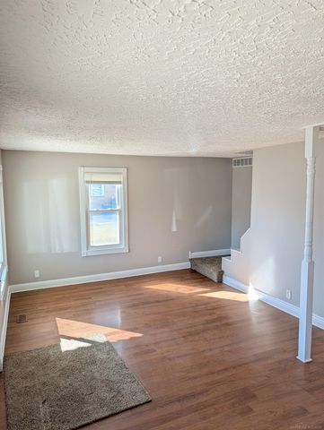 28827 Wauketa Avenue, Warren, MI 48092
