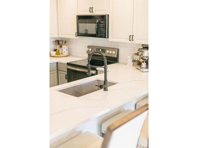 925 N Lincoln St 4D, Denver, CO 80203