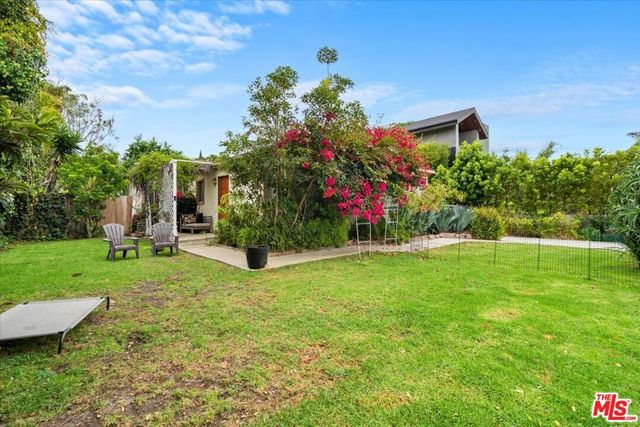 1365 Palms Boulevard, Los Angeles, CA 90291