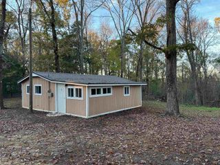 345 SHAD LN, Adamsville, TN 38310