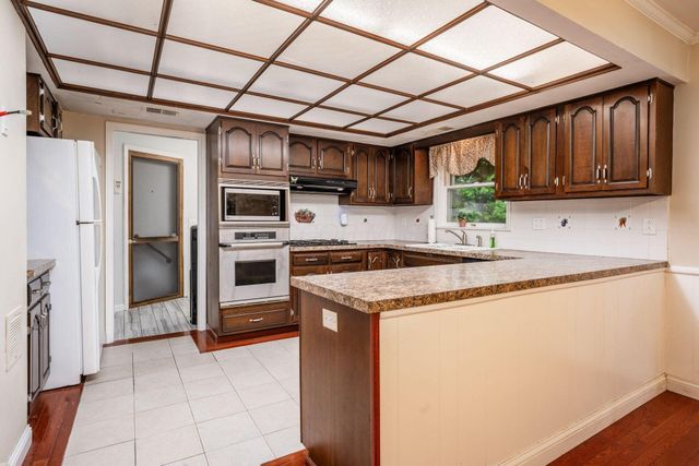 7373 Harlem Road, Westerville, OH 43081
