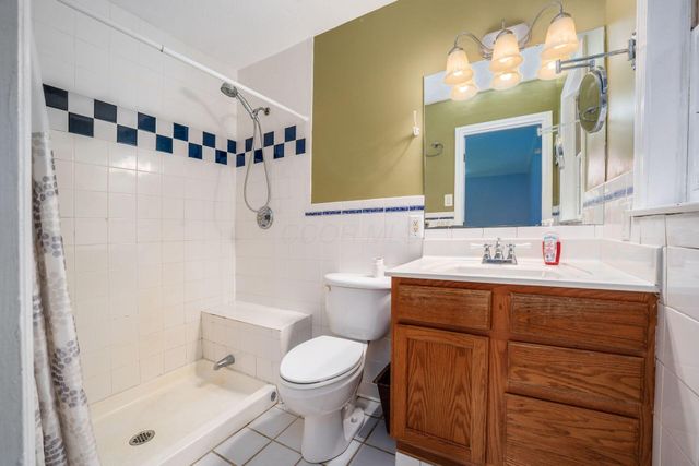 7373 Harlem Road, Westerville, OH 43081