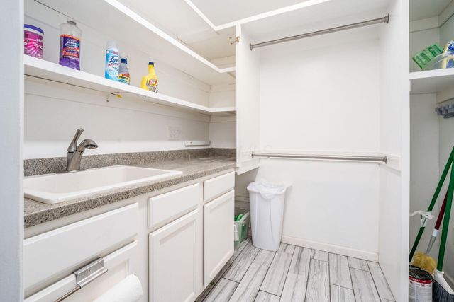 7373 Harlem Road, Westerville, OH 43081