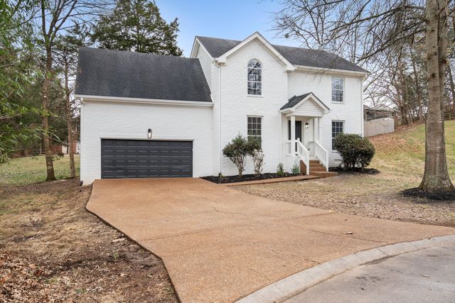 105 Horseshoe Ct, Mount Juliet, TN 37122