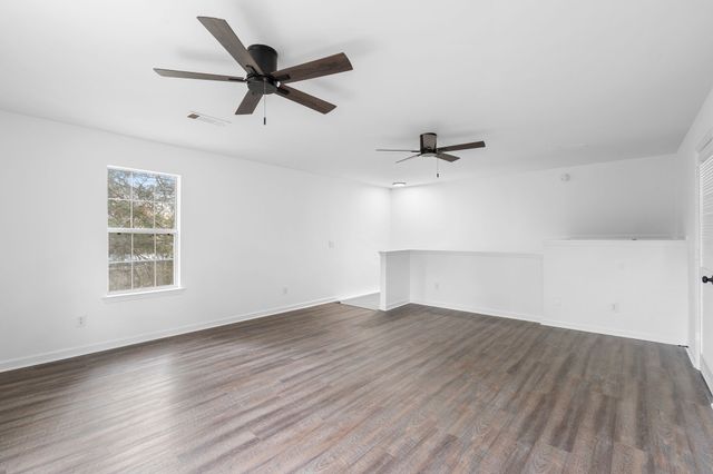 105 Horseshoe Ct, Mount Juliet, TN 37122