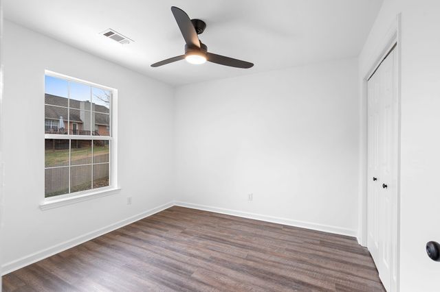 105 Horseshoe Ct, Mount Juliet, TN 37122