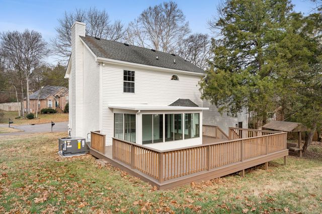 105 Horseshoe Ct, Mount Juliet, TN 37122