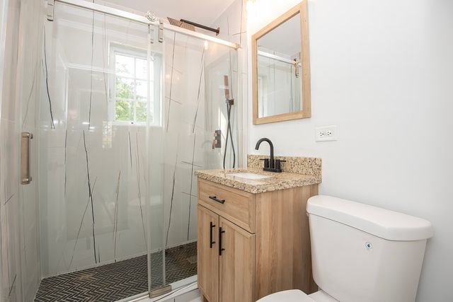 216 Flora Avenue, Glenview, IL 60025