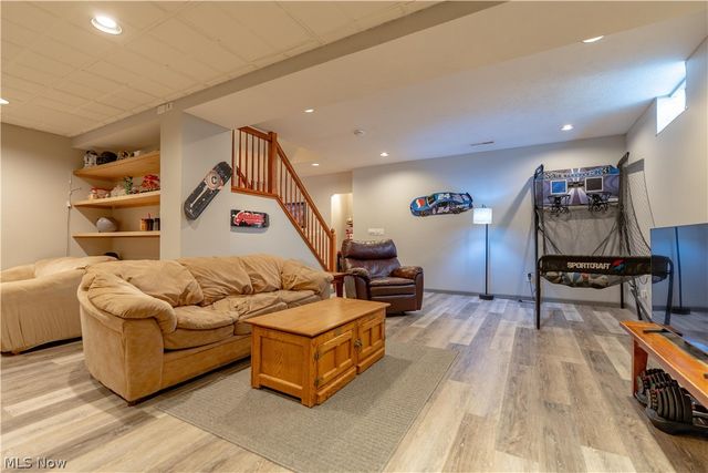 2669 Carrington Street NW, North Canton, OH 44720