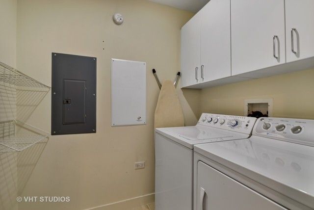737 W WASHINGTON Boulevard 2508, Chicago, IL 60661