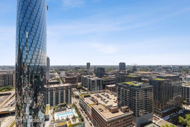 737 W WASHINGTON Boulevard 2508, Chicago, IL 60661