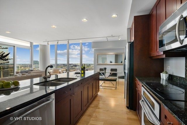 737 W WASHINGTON Boulevard 2508, Chicago, IL 60661