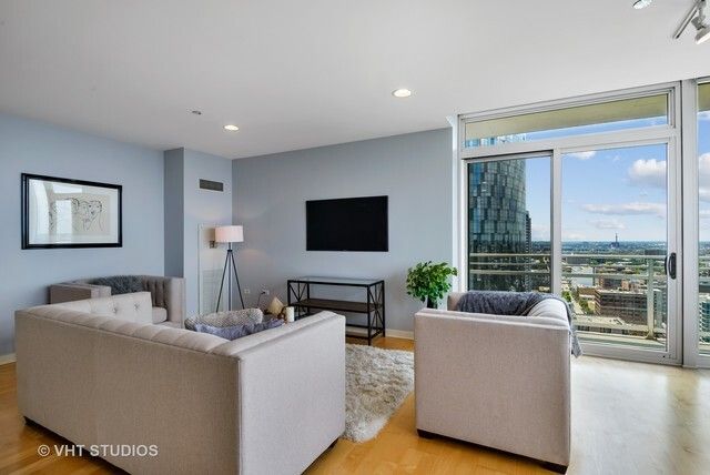 737 W WASHINGTON Boulevard 2508, Chicago, IL 60661