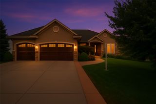 16872 Tanglewood Drive, Clive, IA 50325