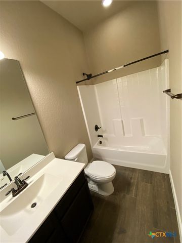 2213 Avery Village, New Braunfels, TX 78130