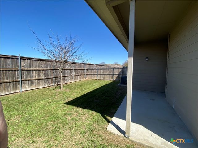 2213 Avery Village, New Braunfels, TX 78130