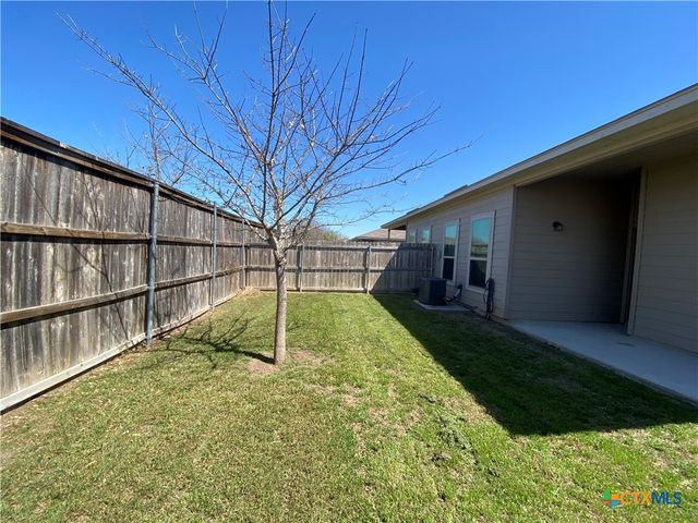 2213 Avery Village, New Braunfels, TX 78130