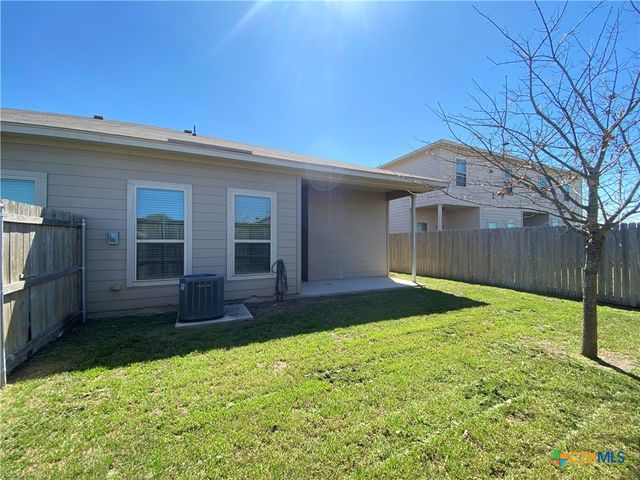 2213 Avery Village, New Braunfels, TX 78130