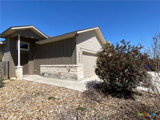 2213 Avery Village, New Braunfels, TX 78130