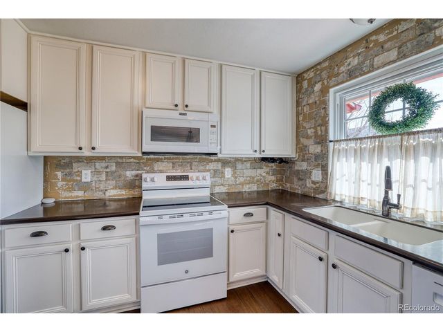 21268 E Powers Pl, Centennial, CO 80015