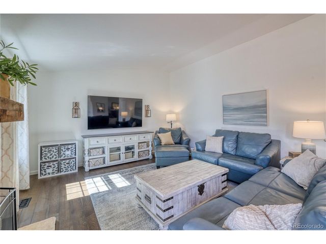 21268 E Powers Pl, Centennial, CO 80015