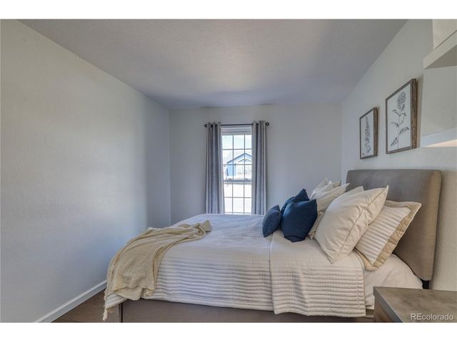 21268 E Powers Pl, Centennial, CO 80015