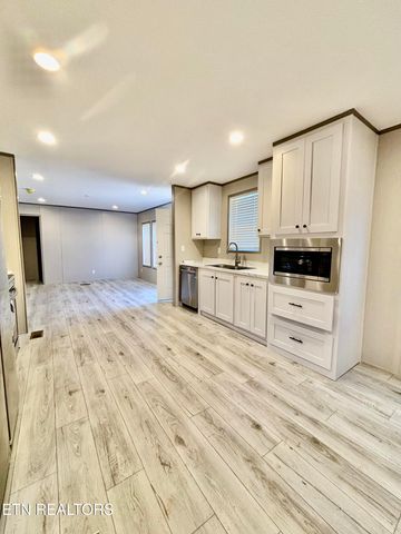 2101 Mccalla Ave, Knoxville, TN 37915