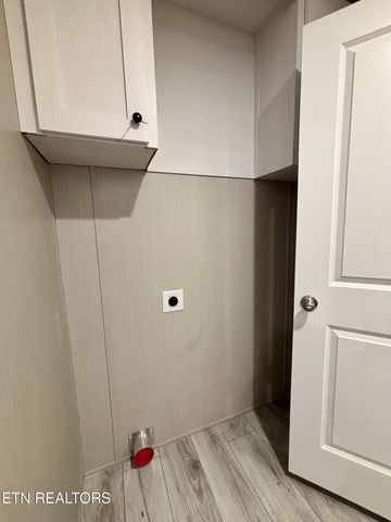 2101 Mccalla Ave, Knoxville, TN 37915